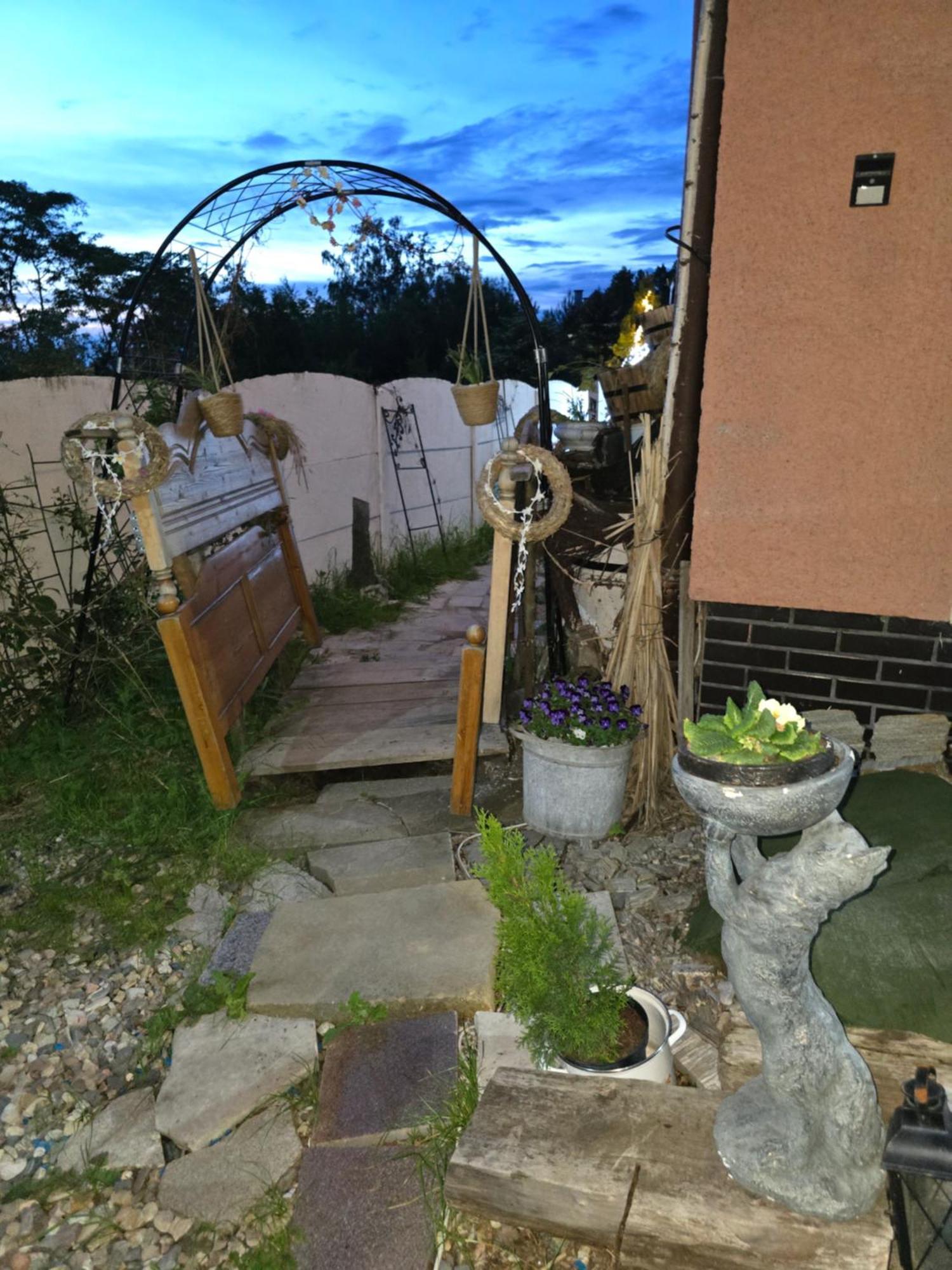 Hostel Apollo Zabkowice Slaskie Exterior photo